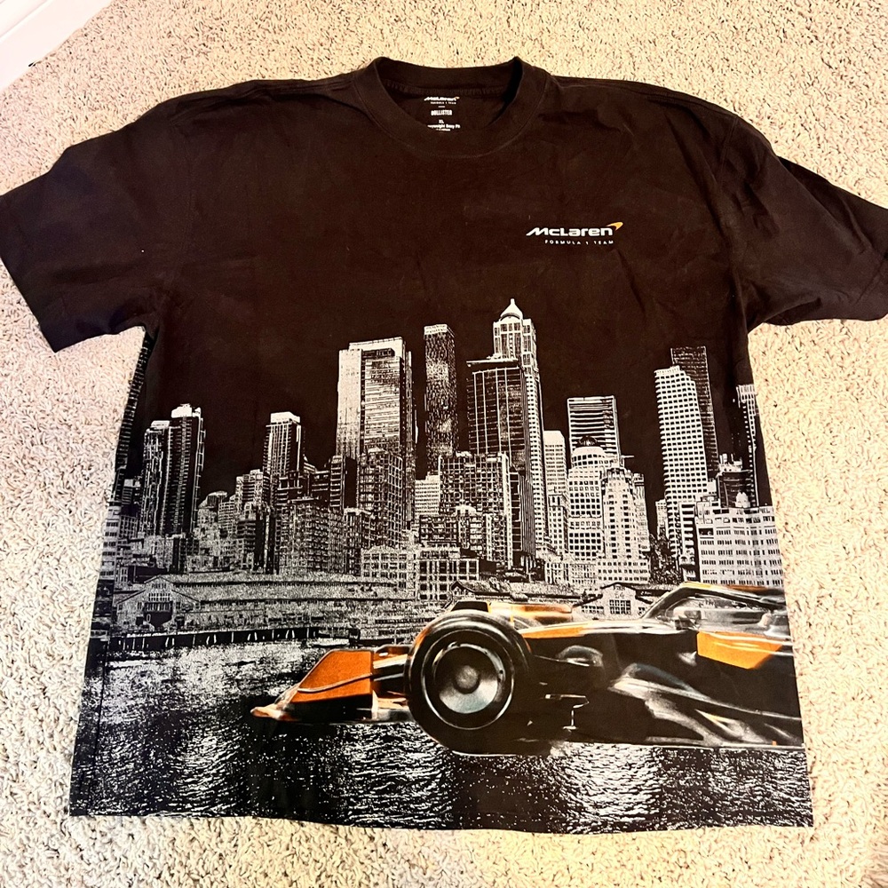 NWOT Hollister McLaren Tee XL